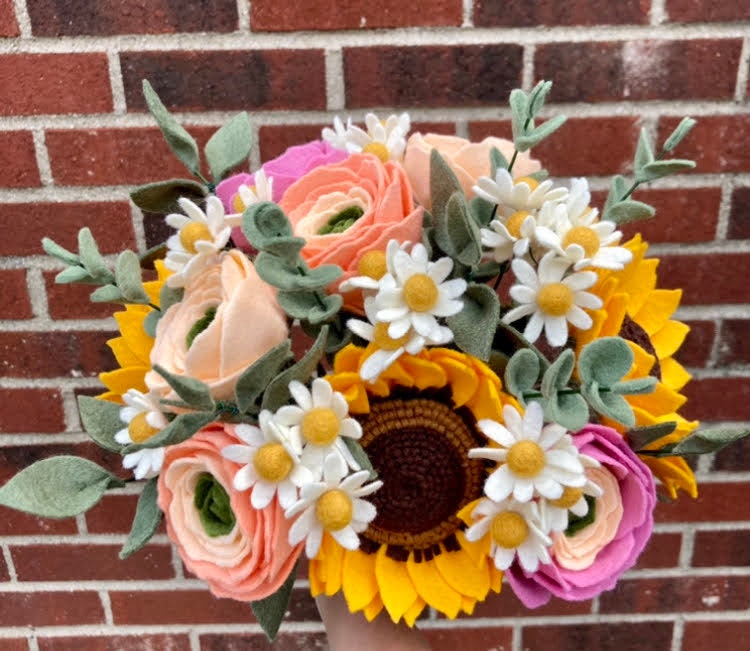 Felt Mini Daisy Flower Stem: Felt Bouquet Filler